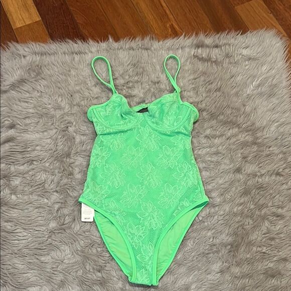NWT Aerie one piece full coverage bright lime green lace upf 50 swimsuit - Picture 1 of 7